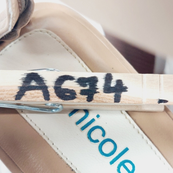 Nicole Fracture Tan Leather Block Wood Heel Back Zipper Strappy Sandals Y2k A674 - Picture 13 of 13